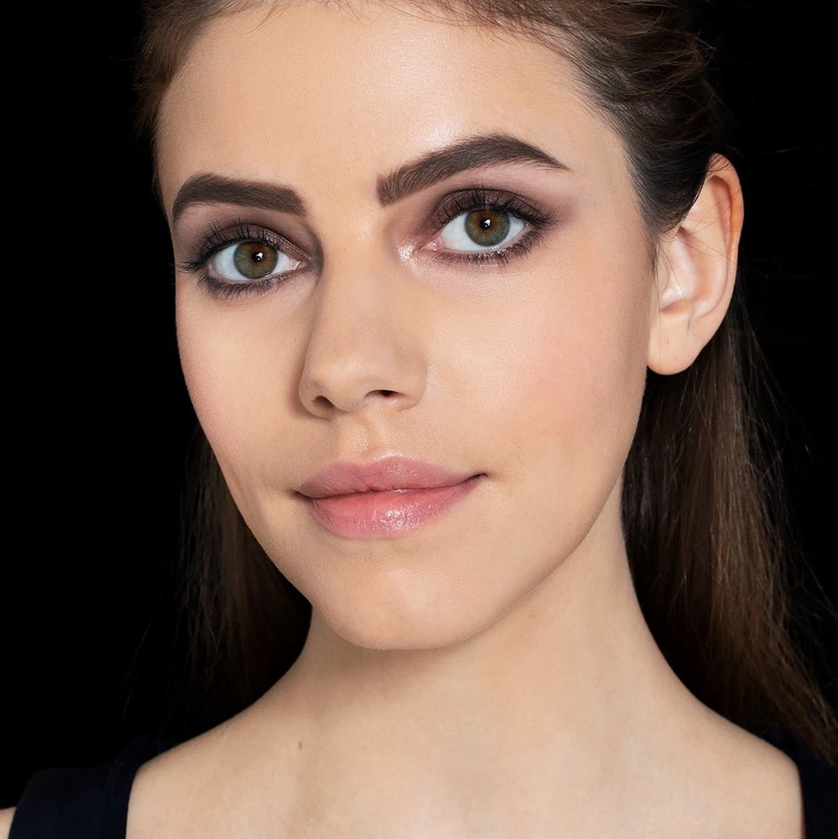 Maybelline Tattoo Brow Waterproof Wenkbrauwgel - 02 Soft Brown - Afbeelding 9