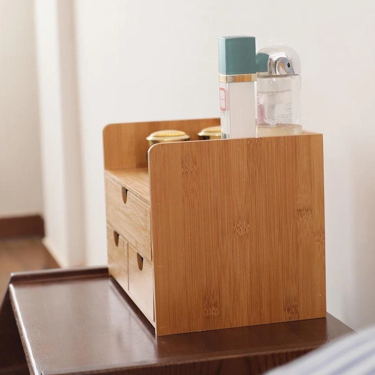 Merkloos Decopatent® Luxe Make-up Organizer Met 3 Lades - Cosmetica Organizer Make Up Met Schuiflade Bamboe Hout - Cosmeticahouder - Toren - Afbeelding 3