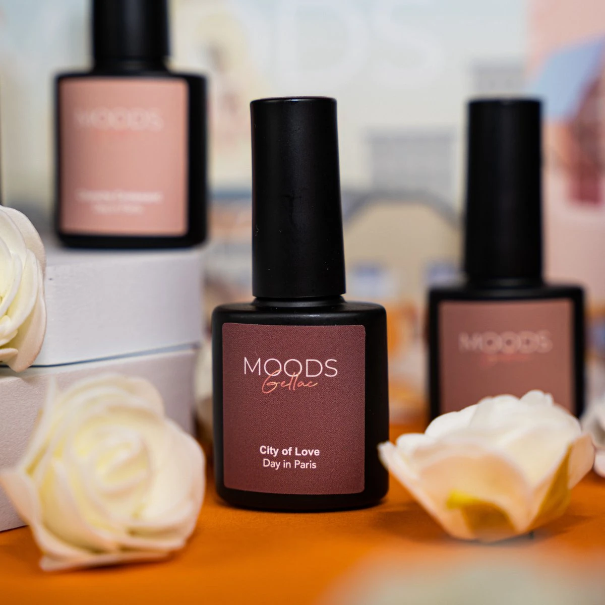 Moods Gellac - City Of Love - Gellak - Nude Rood - 15ML - Afbeelding 3