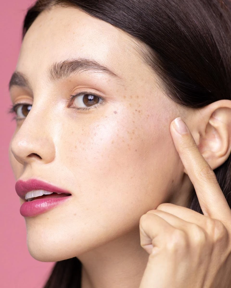 Labello Coral Crayon Lippenbalsem - Hydratatie & Intensieve Kleur - Afbeelding 4